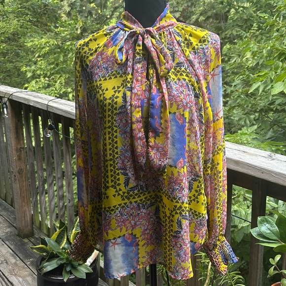 Potter’s Pot Tie Neck Blouse - Picture 1 of 8